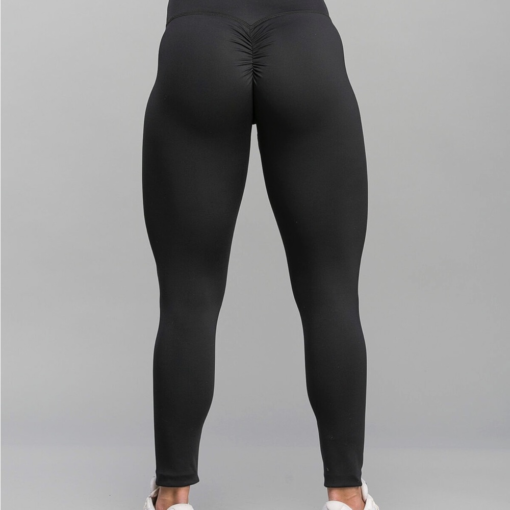 High quality ABS2B Scrunchie Butt Leggings